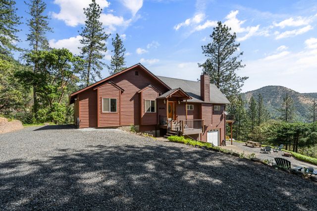 622 Schieffelin Gulch Road, Gold Hill, OR 97525