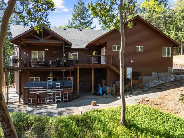 622 Schieffelin Gulch Road, Gold Hill, OR 97525