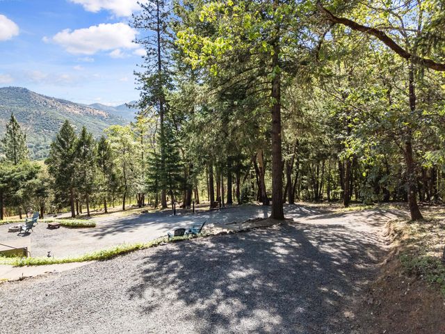 622 Schieffelin Gulch Road, Gold Hill, OR 97525