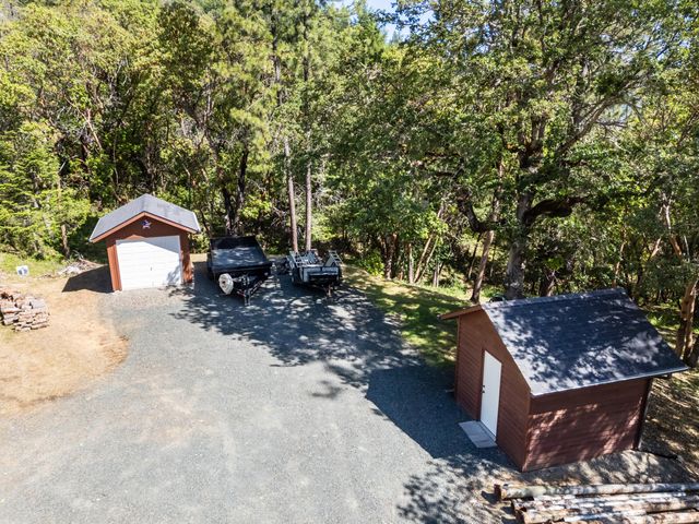 622 Schieffelin Gulch Road, Gold Hill, OR 97525