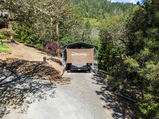 622 Schieffelin Gulch Road, Gold Hill, OR 97525