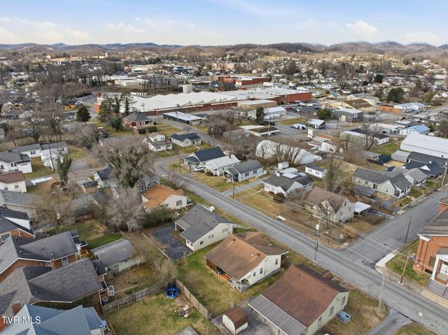 1608 Broad Street, Bristol, TN 37620