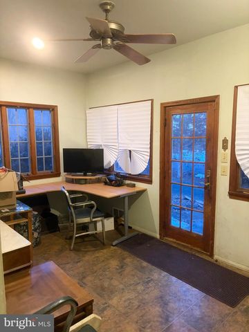 825 BLOOMING GLEN RD, Perkasie, PA 18944