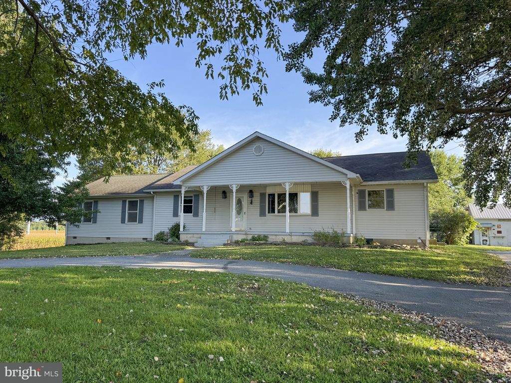 7250 BAYSIDE DR, Dover, DE 19901