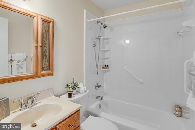 2118 CULPEPER DR, Woodbridge, VA 22191