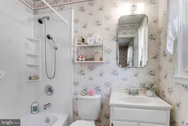 2118 CULPEPER DR, Woodbridge, VA 22191