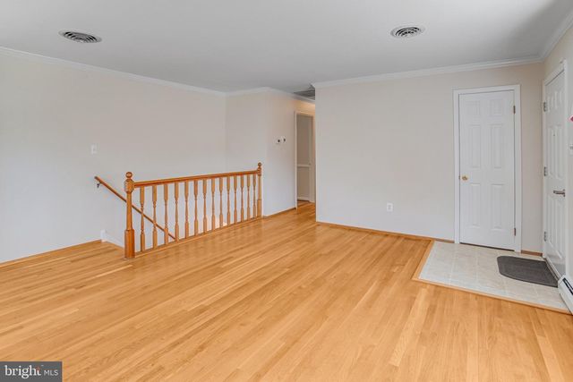 2118 CULPEPER DR, Woodbridge, VA 22191