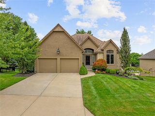 9906 Fountain Circle, Lenexa, KS 66220