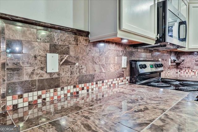 106 Village Drive, Hiram, GA 30141