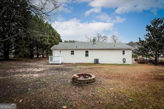 106 Village Drive, Hiram, GA 30141