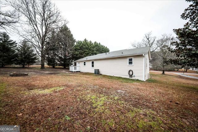 106 Village Drive, Hiram, GA 30141