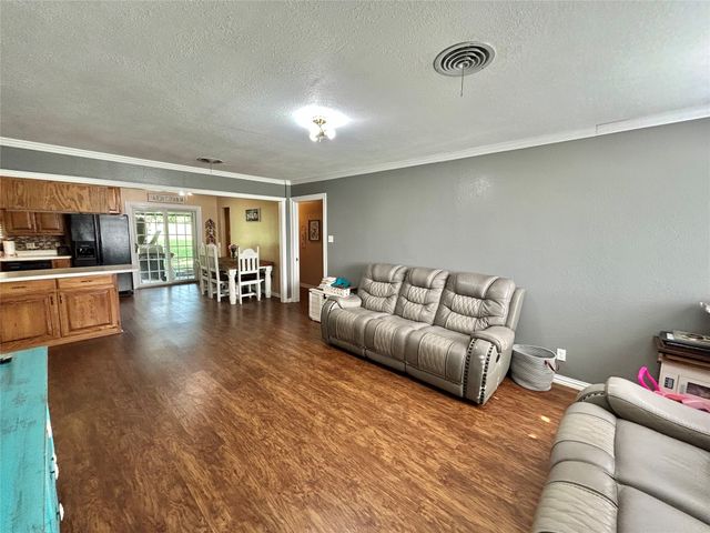 1651 Fm 371, Gainesville, TX 76240