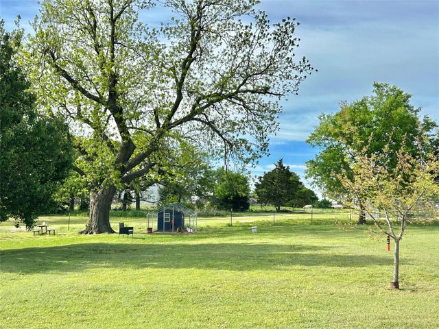 1651 Fm 371, Gainesville, TX 76240