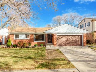 17586 Hillcrest Street, Livonia, MI 48152