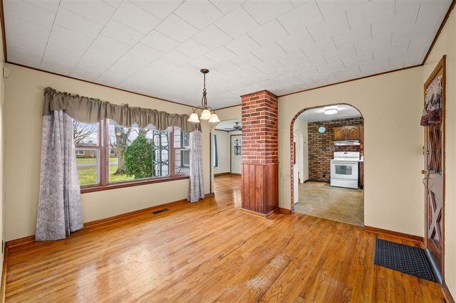 55796 92nd Avenue, Dowagiac, MI 49047
