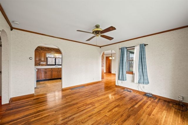 55796 92nd Avenue, Dowagiac, MI 49047