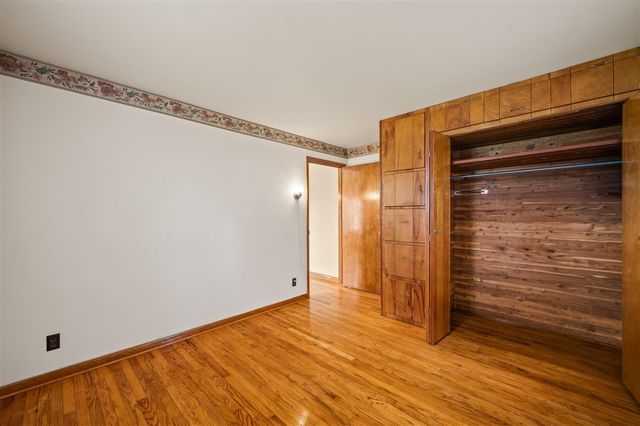 55796 92nd Avenue, Dowagiac, MI 49047