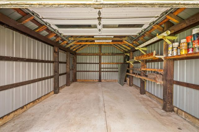 55796 92nd Avenue, Dowagiac, MI 49047