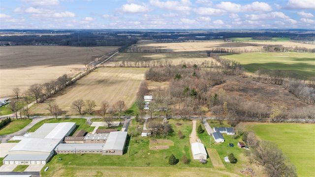 55796 92nd Avenue, Dowagiac, MI 49047