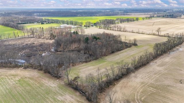 55796 92nd Avenue, Dowagiac, MI 49047