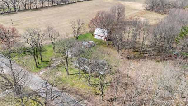 55796 92nd Avenue, Dowagiac, MI 49047