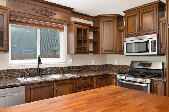 2144 Danbury Way, Rancho Cordova, CA 95670