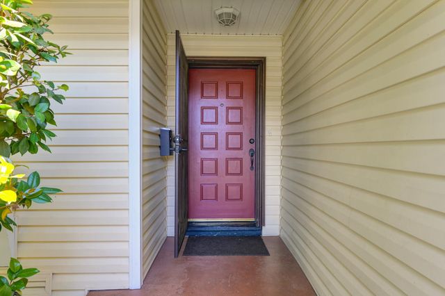 2144 Danbury Way, Rancho Cordova, CA 95670