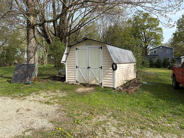 141 W 3RD Street, Waterford, PA 16441