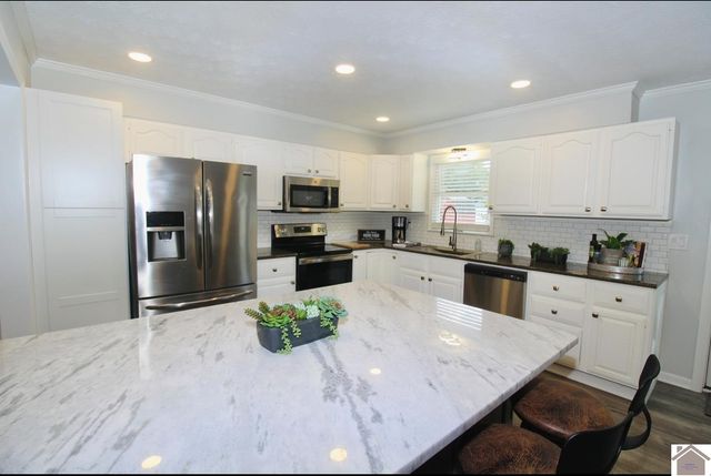 147 Edwards Dr # 9, Paducah, KY 42003