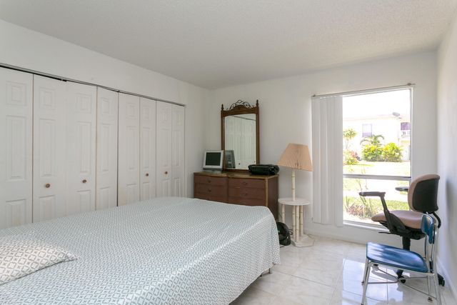 1500 N Congress Avenue C29, West Palm Beach, FL 33401
