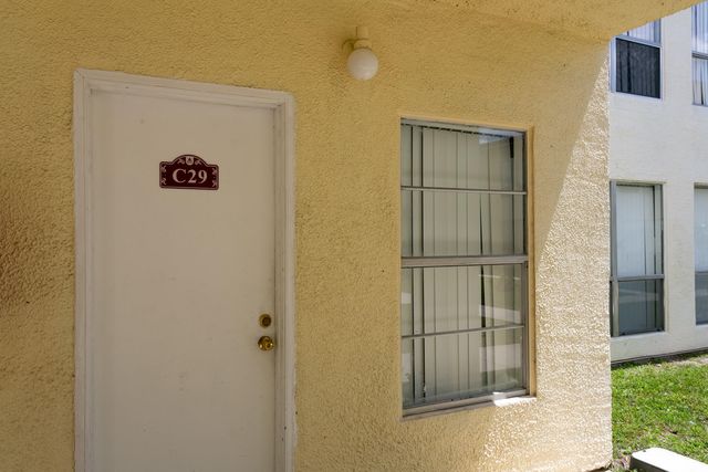 1500 N Congress Avenue C29, West Palm Beach, FL 33401