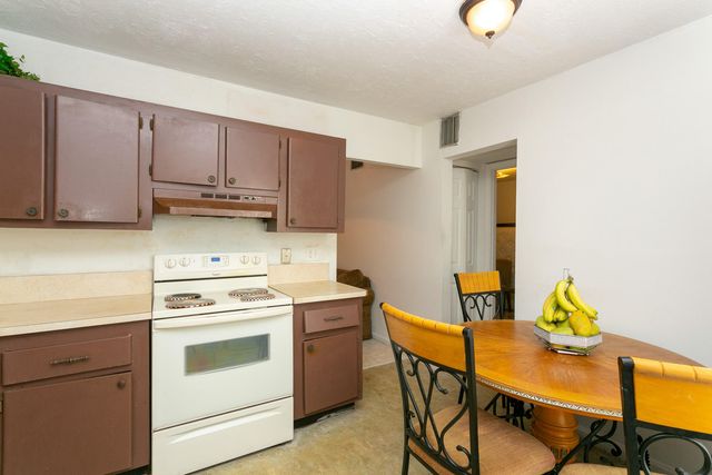 1500 N Congress Avenue C29, West Palm Beach, FL 33401