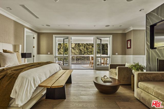 1000 N Norman Place, Los Angeles, CA 90049