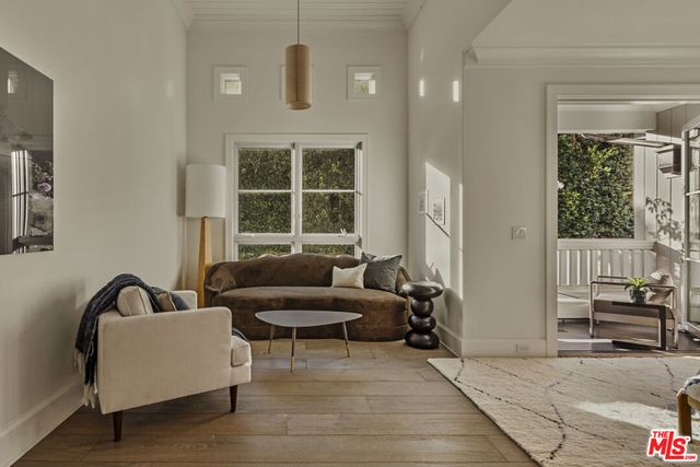 1000 N Norman Place, Los Angeles, CA 90049