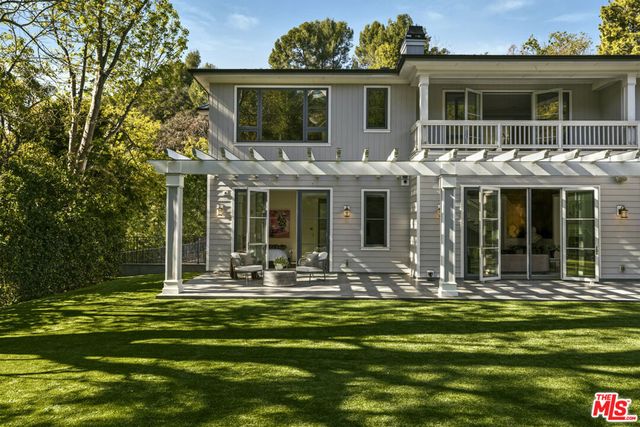 1000 N Norman Place, Los Angeles, CA 90049