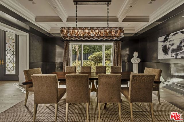 1000 N Norman Place, Los Angeles, CA 90049