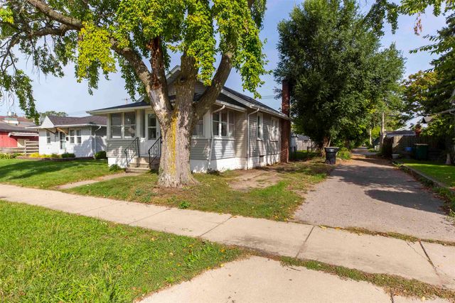 2412 Milburn Boulevard, Mishawaka, IN 46544