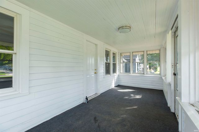 2412 Milburn Boulevard, Mishawaka, IN 46544