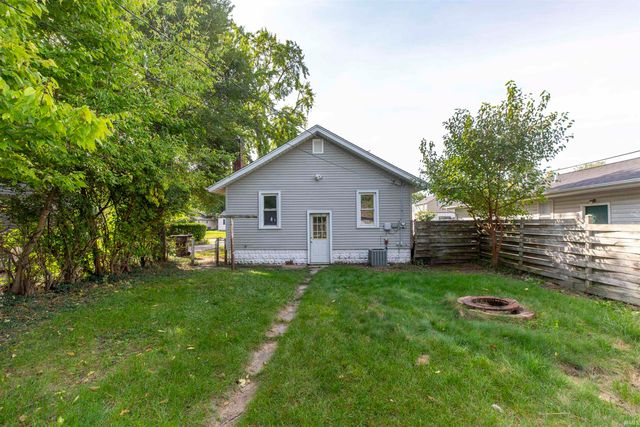2412 Milburn Boulevard, Mishawaka, IN 46544