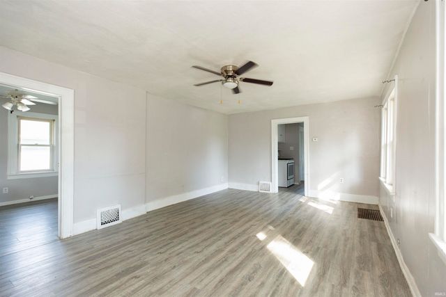 2412 Milburn Boulevard, Mishawaka, IN 46544