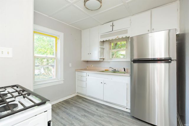 2412 Milburn Boulevard, Mishawaka, IN 46544