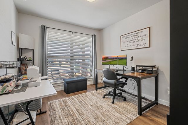 2914 Cottonwood Avenue, Wolfforth, TX 79382