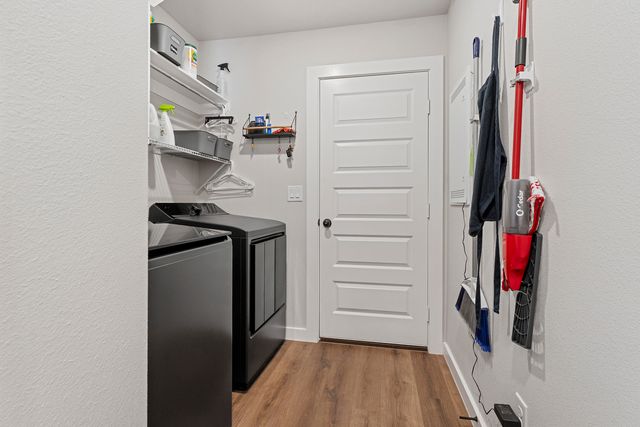 2914 Cottonwood Avenue, Wolfforth, TX 79382