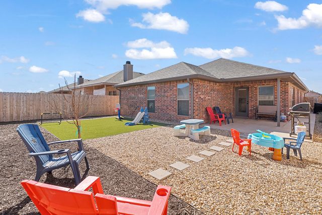 2914 Cottonwood Avenue, Wolfforth, TX 79382