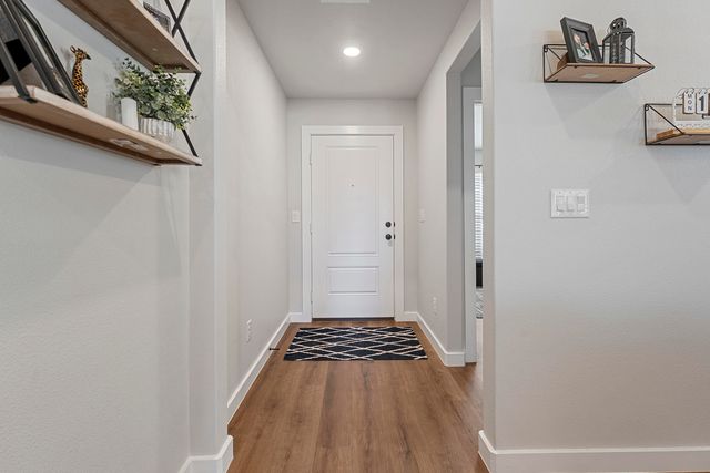 2914 Cottonwood Avenue, Wolfforth, TX 79382