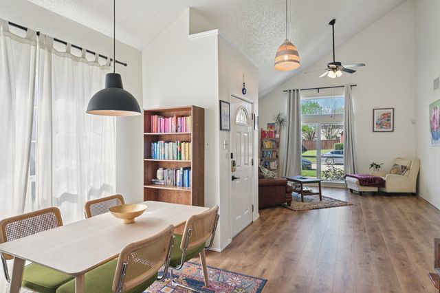 5309 Manhassett Drive, Arlington, TX 76018