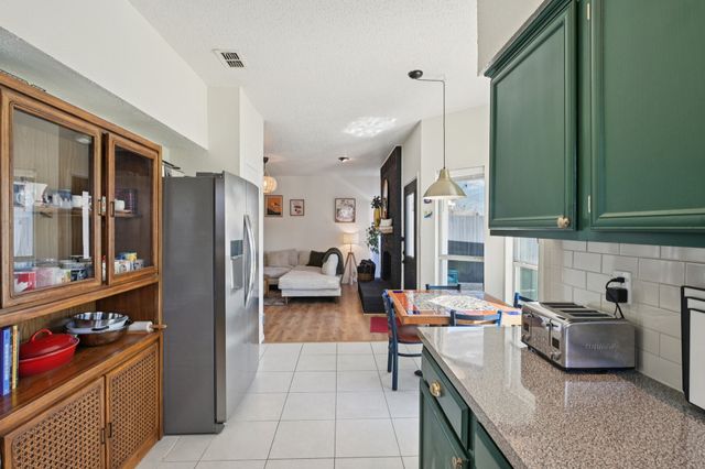 5309 Manhassett Drive, Arlington, TX 76018