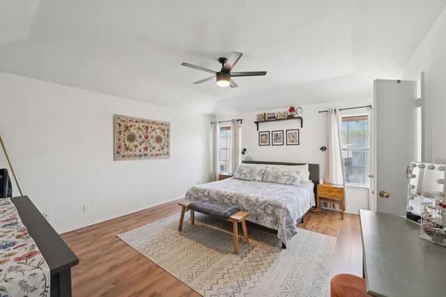 5309 Manhassett Drive, Arlington, TX 76018