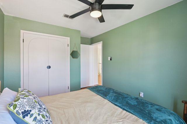 5309 Manhassett Drive, Arlington, TX 76018