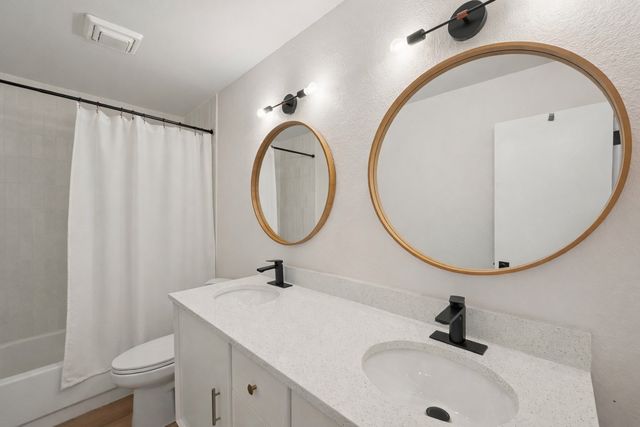 5309 Manhassett Drive, Arlington, TX 76018